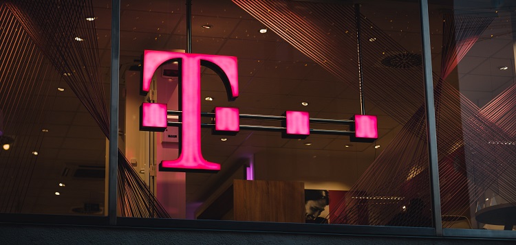 T-Mobile and Verizon Aim to Reach Net Zero Emissions by 2050