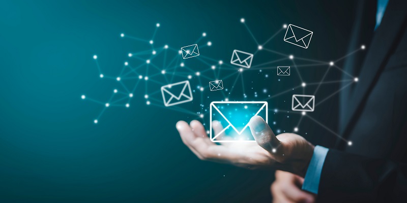Mastering Media Relations: How Email Services Empower PR Managers in the Digital Age