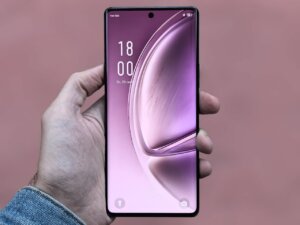 Revolutionizing Smartphone Photography: A Detailed Look at Vivo S17 Pro’s Triple Camera System