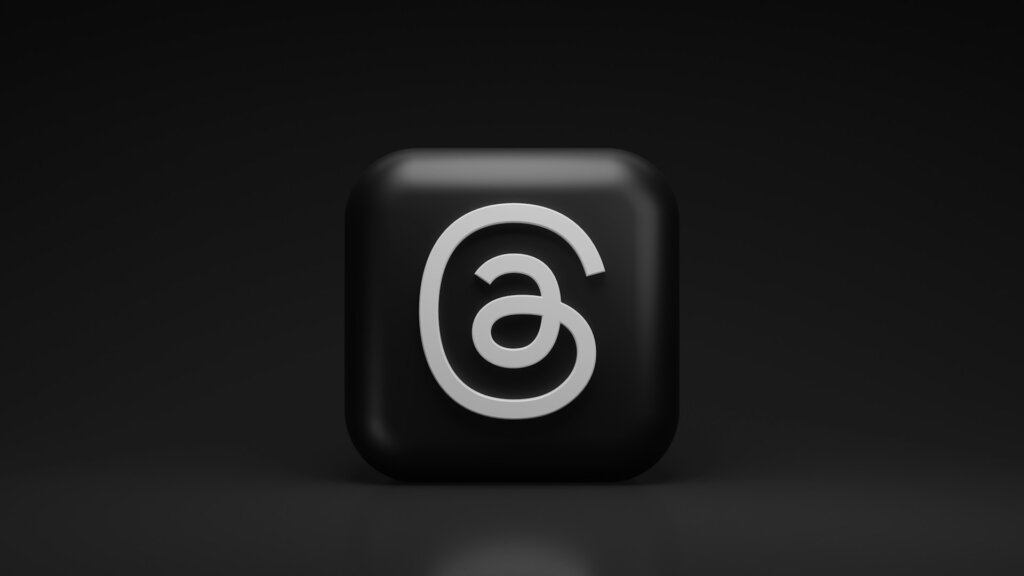 The Rise of Threads: Harnessing the Power of Immediate Engagement on Social Media