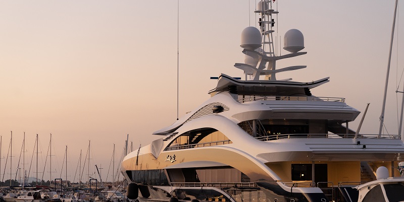 Embracing Digitalization: The Essential Guide to Yacht Management Software