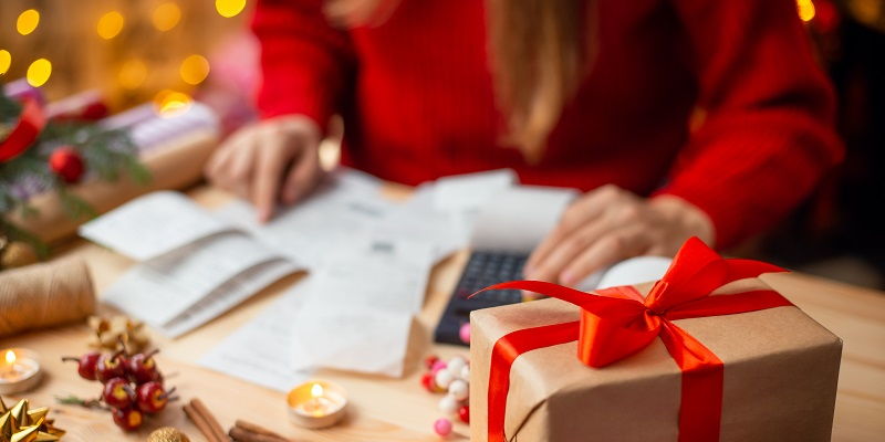 The Importance of Holiday Pay: A Comprehensive Guide for Employers  B2Bdaily.com