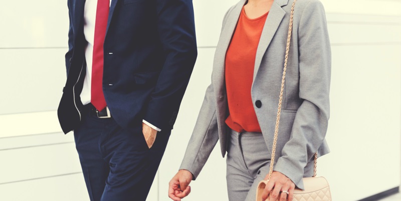 The Evolution of Workwear: Balancing Professionalism and Individuality in the Modern Workplace