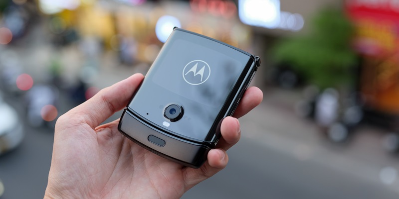 Motorola Rises to Challenge: The Era of Affordable Folding Phones Begins with Razr 2023