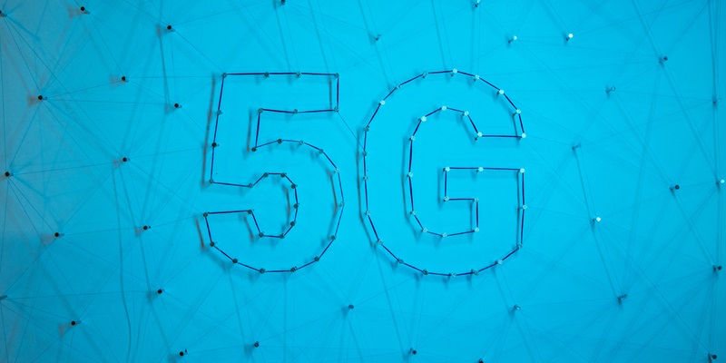 5G Revolution: Transforming Retail, Consumer Lifestyles, and Privacy Challenges