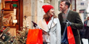 Delivering Stellar Customer Service in Retail: A Guide to Holiday Success