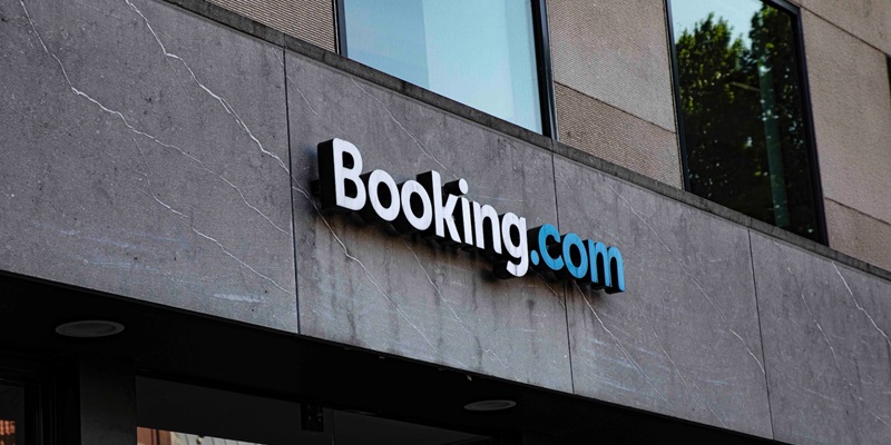 Booking.com Customers Increasingly Targeted by Scammers, Cybersecurity Experts Warn