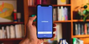 Coinbase Shares: An “Index Play” for Traditional Finance and the Challenges Ahead