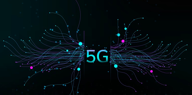 AI and 5G Networks: A Symbiotic Relationship for Transformative Changes in Communication Technology