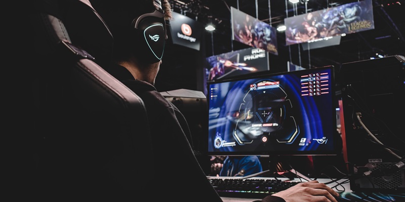 Blockchain Technology: Shaping the Future of the E-Sports Industry