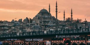 Revolutionizing Education: Integrating Artificial Intelligence and Digital Technology into Turkey’s Higher Learning Institutions