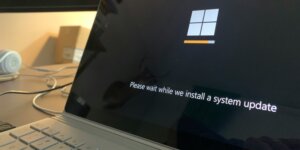 Windows 11 KB5034765 Update Plagues Users with System Glitches