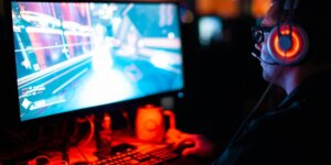 Blockchain Revolutionizes Gaming: Secure Assets and Real-World Value