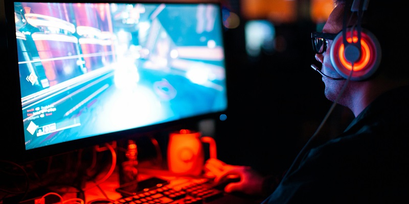 Blockchain Revolutionizes Gaming: Secure Assets and Real-World Value