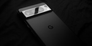 How is Google’s Pixel 8 Redefining AI in Smartphones?