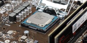 2024 Data Center Chips: CPUs Yield to Specialized AI Cores