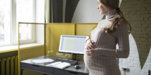 Navigating Legal Risks in Pregnancy and Parental Leave Policies