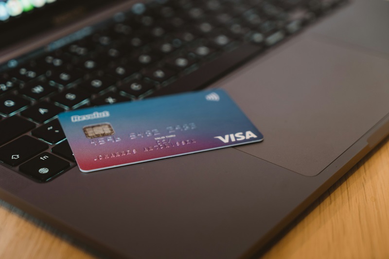 Is Gnosis Pay Partnering with Visa the Future of Banking?