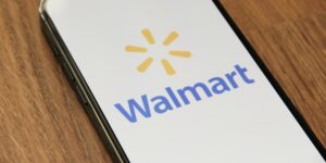 Walmart Boosts Efficiency with FoxBot Autonomous Forklifts