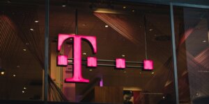 How Is T-Mobile’s 5G Transforming Live Sports Broadcasting?