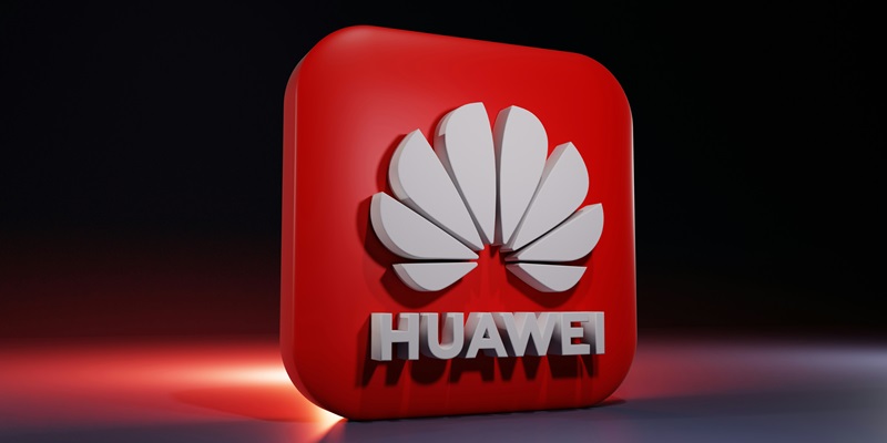 How Is Huawei Enhancing 5G with Dual-Band AAU in Peru?