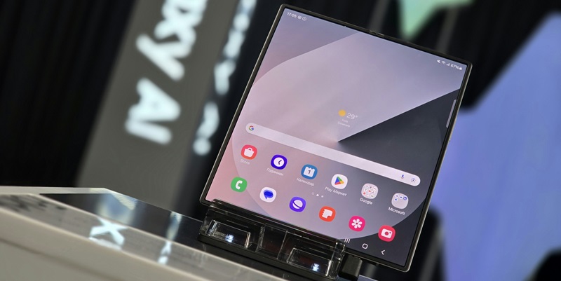 Samsung’s Galaxy Z Fold 6 Slim Struggles to Compete with Thinner Rivals