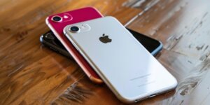 Will the iPhone SE 4 Redefine Budget Smartphones with Cutting-Edge Features?