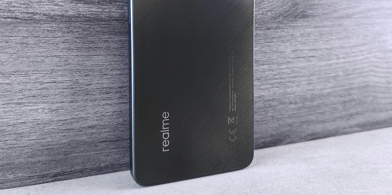 Is the Realme GT Neo 7 the Best High-Performance Phone Under $300?