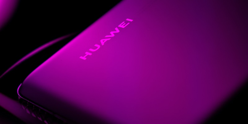 Huawei Mate XT: Innovation Meets Fragility in $5,000 Tri-Foldable Phone