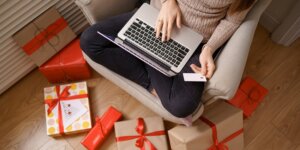 How Can AI Help Boost Your Small Business This Holiday Season?