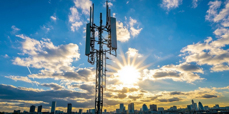 How Is T-Mobile Advancing 5G Uplink Speeds at SoFi Stadium?