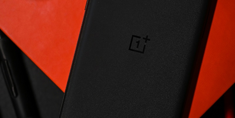 OnePlus 13 Boosts Photography with New Macro Close-Up Feature