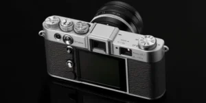 Compact Cameras Thrive Amid Smartphone Dominance, Fujifilm X100V Shines