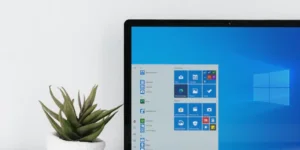 Transform Windows 10 or 11 into Windows 7 with Just Five Clicks