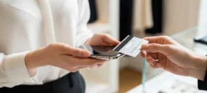 Apple Replaces Retail POS Hardware with iPhone Tap to Pay